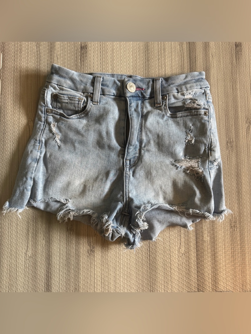 American Eagle Outfitters AEO Women's Curvy Hi-Rise Jean Shorts